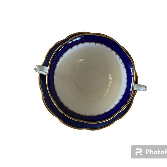 7 Discontinued Royal Swansea The Coronation Bone China Cream Soup Bowl & Saucers - Picture 2 of 3